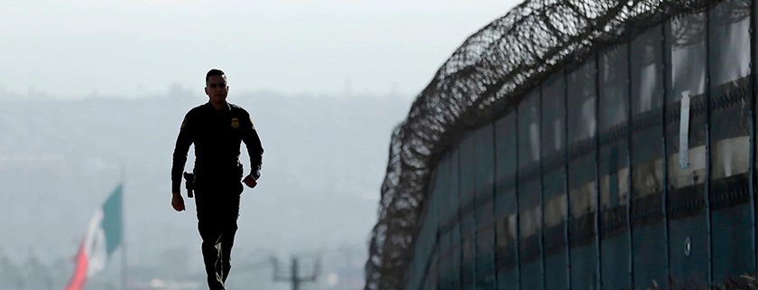 U.s. border agents shoot tear gas into mexico featured
